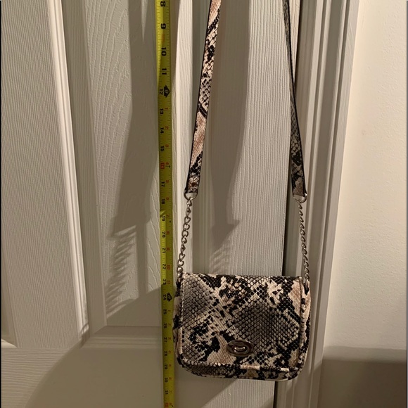 Leather shoulder bag - Picture 5 of 5